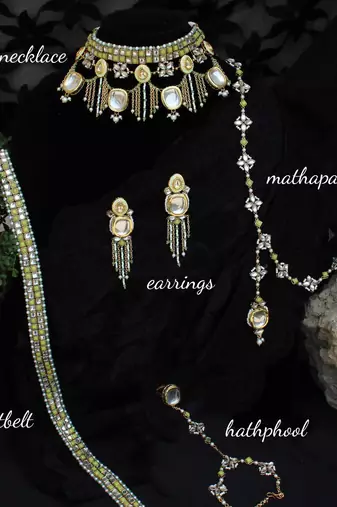 Minty winty full set with necklace, earrings, hathphool, maangtikka & waistbelt
