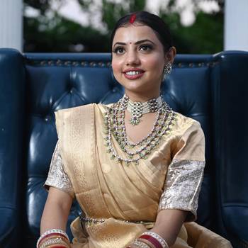 Pearl twirl full set with long necklace, choker, earrings, maangtikka, bracelet, ring & waistbelt 2