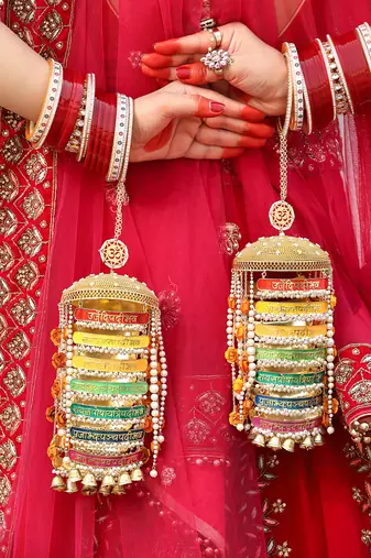 7 vachan meenakari kaleere - set of 2 pieces