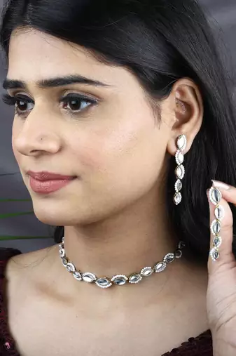 Maar-quise full set with necklace and earrings