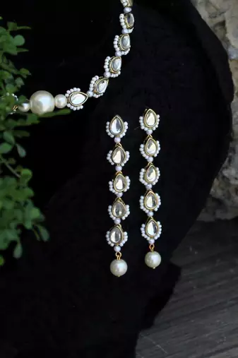 Pear wear full set with necklace and earrings