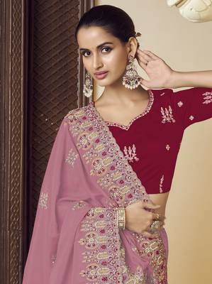 Light pink georgette party wear saree with blouse fabric  3