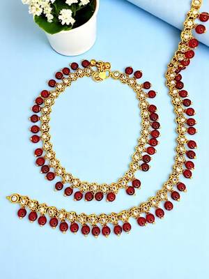 Gold plated maroon beaded flower design anklet 1