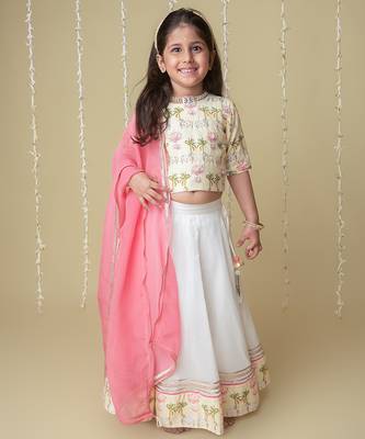 Traditional pichwai printed lehnga set for kids 2