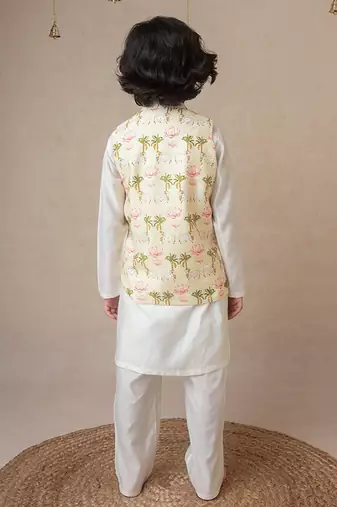 Traditional pichwai printed bundhgala and kurta set