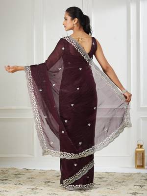 Magenta embroidered silk blend saree 2