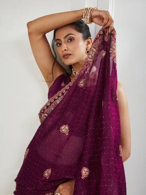 purple embroidered silk blend saree 5