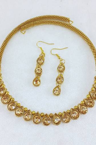 Free size brass golden stone stud hasli