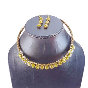 Free size brass yellow stone stud hasli 3