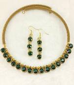 Free size brass dark green stone stud hasli