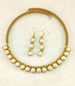 Free size brass white moti stud hasli