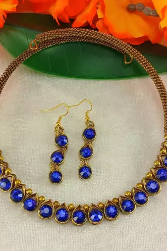 Free size brass blue stone stud hasli