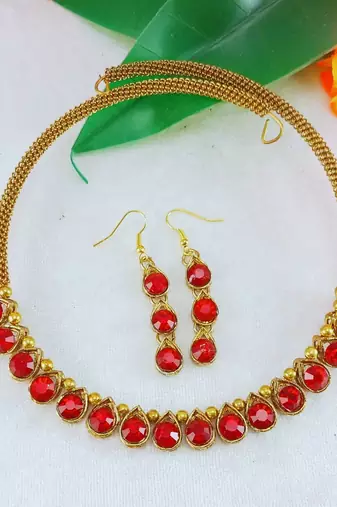 Free size brass red stone stud hasli