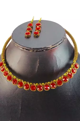 Free size brass red stone stud hasli