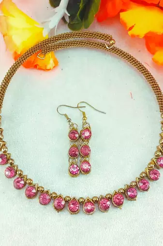 Free size brass pink stone stud hasli