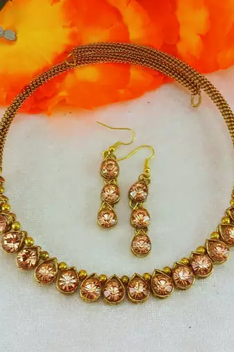 Free size brass pich stone stud hasli