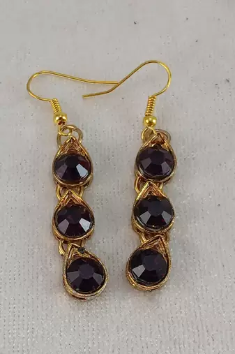 Free size brass baingani stone stud hasli