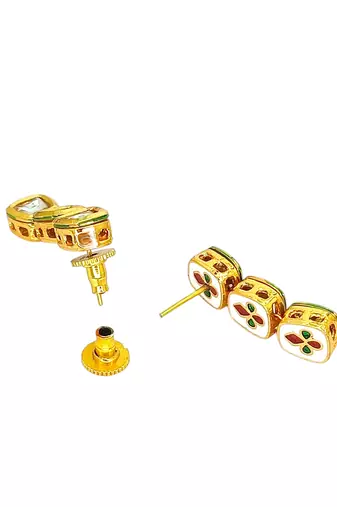Gold plated kundan studded elegant necklace set