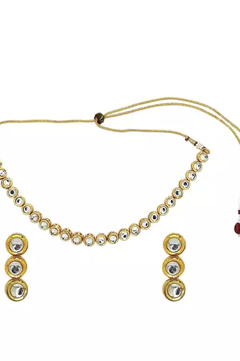 Gold plated round kundan studded necklace set