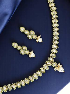 Gold plated pear shape reverse ad necklace set 1