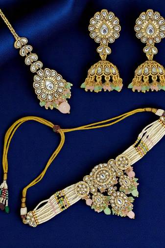 Gold plated kundan pink mint choker necklace set