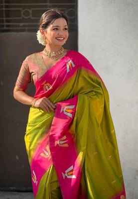 mahendi balaji tilak woven soft silk blend saree 3
