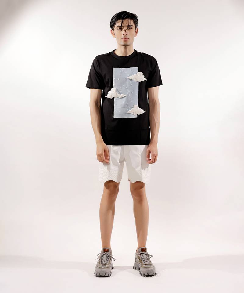3d cloud patched black cotton t-shirt