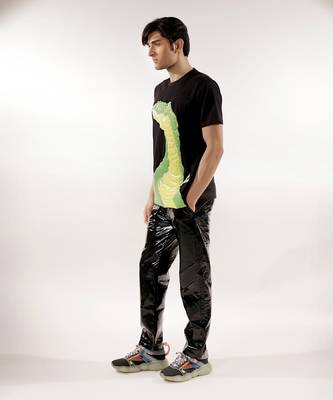 Green dinosaur quilted black cotton t-shirt 2
