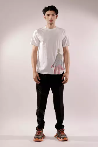 Abstract quilted white t-shirt