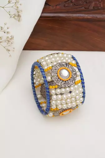Vintage look pearl and beaded bangle