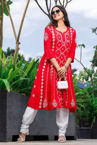 Pankhuri-chikankari-anarkali-kurta