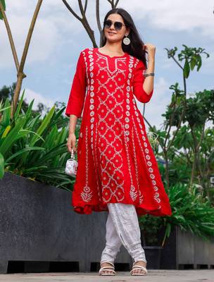 Women Ethnic Chikankari Embroidered Kurta 4