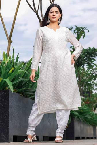 Alisha-chikankari-chanderi-kurta