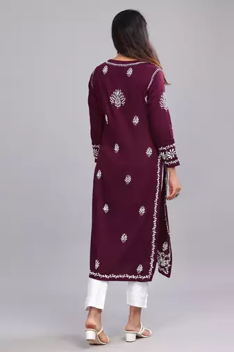 Utkarsha-chikankari-cotton-top