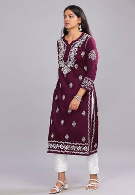 Chikankari kurta with Round Neck and Full Sleeve  3