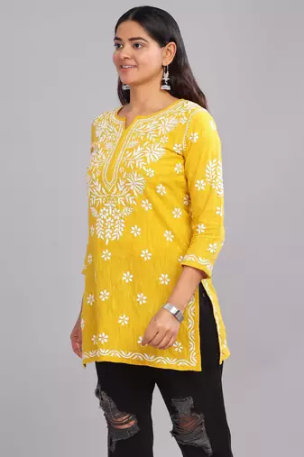 Women’s Yellow Chikankari Embroidered Kurta