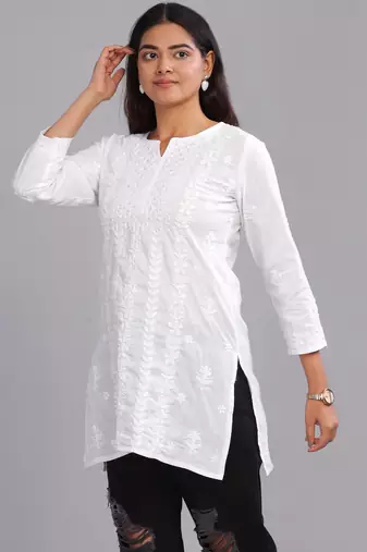Nuha-chikankari-cotton-top