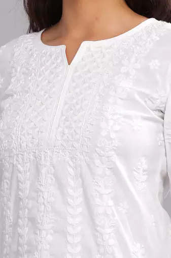 Nuha-chikankari-cotton-top
