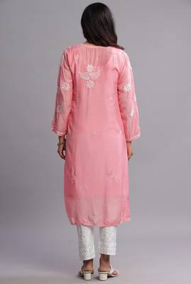 Women Ethnic Chikankari Embroidered Kurta 2