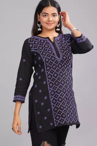 Momina-chikankari-cotton-top