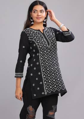 Black Chikankari kurta with Round Neck 4