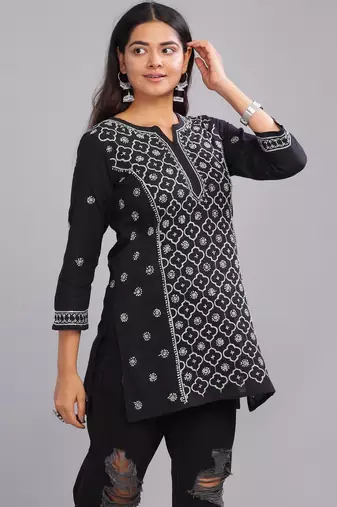 Asmara-chikankari-cotton-top
