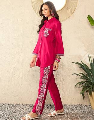 Women pink silk blend solid embroidered regular coord sets 3