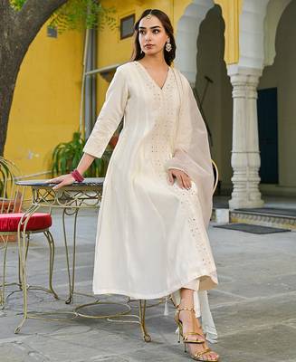 Women off white silk blend solid embroidered a-line kurta trousers with dupatta 5