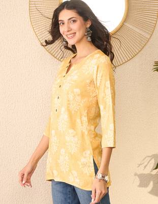 Women yellow cotton blend floral printed regular top 3