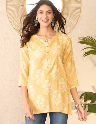 Women yellow cotton blend floral printed regular top 5