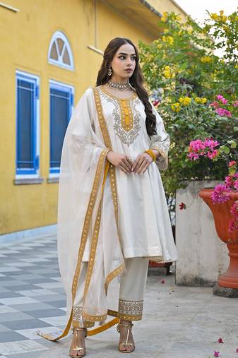 Women off white silk blend solid embroidered anarkali kurta salwar with dupatta