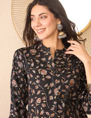 Women black cotton blend floral printed regular top 1