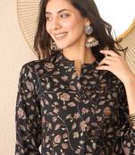 Women black cotton blend floral printed regular top