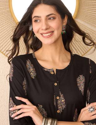 Women black cotton blend floral printed regular top 2